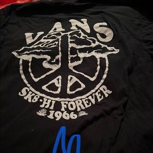 Vans shirt size medium